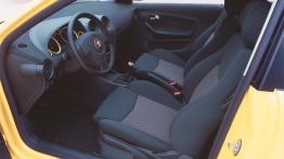 Seat Ibiza V - widok ogólny wnętrza z przodu