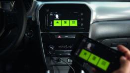 Suzuki Vitara 2015 - konsola środkowa