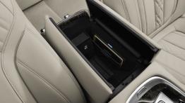 BMW serii 7 G11/G12 (2016) - schowek w podłokietniku przednim