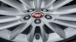 Jaguar XE 2.0d Ammonite Grey (2015) - koło