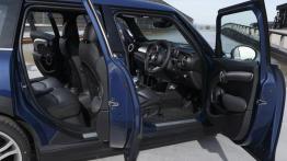 Mini Cooper D 2014 - wersja 5-drzwiowa - widok ogólny wnętrza