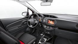 Toyota Yaris III Facelifting (2014) - pełny panel przedni