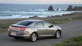 Chevrolet Malibu 2013 - widok z tyłu