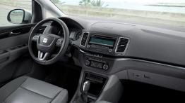 Seat Alhambra 2011 - kokpit
