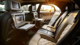 Bentley Mulsanne Speed (2015) - widok ogólny wnętrza