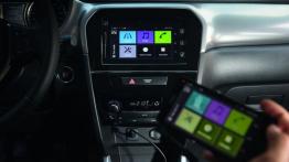 Suzuki Vitara 2015 - konsola środkowa