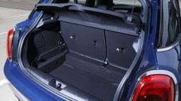Mini Cooper D 2014 - wersja 5-drzwiowa - bagażnik