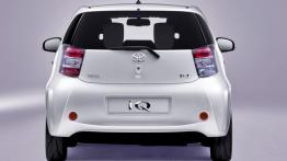 Toyota iQ - widok z tyłu