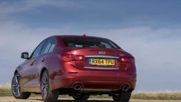 Infiniti Q50 2.0 Turbo (2014) - widok z tyłu