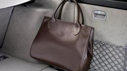 Mercedes Klasa C 2007 Kombi - bagażnik, akcesoria