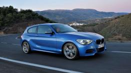 BMW M135i - prawy bok