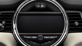 Mini Cooper S 2014 - ekran systemu multimedialnego