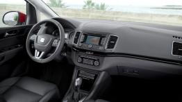 Seat Alhambra 2011 - kokpit