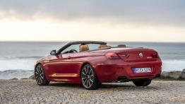 BMW 650i Cabrio F12 Facelifting (2015) - widok z tyłu