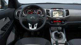Kia Sportage III Facelifting (2014) - kokpit