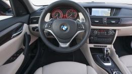 BMW X1 Facelifting - kokpit