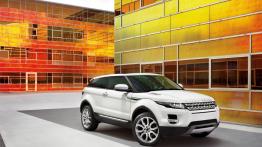 Range Rover Evoque - wersja 3-drzwiowa - przód - reflektory włączone
