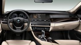 BMW serii 5 ActiveHybrid - pełny panel przedni