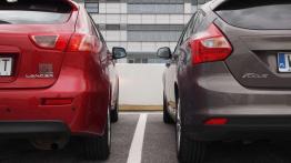Kompaktowe hatchbacki: Ford Focus 1.0 EcoBoost vs Mitsubishi Lancer Sportback 1.6