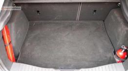 Kompaktowe hatchbacki: Ford Focus 1.0 EcoBoost vs Mitsubishi Lancer Sportback 1.6