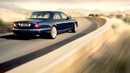 Jaguar XJ 6 - widok z tyłu