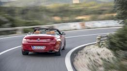 BMW 650i Cabrio F12 Facelifting (2015) - widok z tyłu