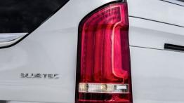 Mercedes klasy V (2014) - prawy tylny reflektor - wyłączony