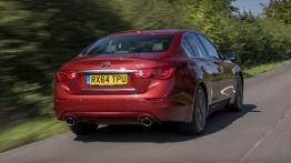 Infiniti Q50 2.0 Turbo (2014) - widok z tyłu