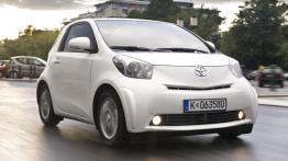 Toyota iQ - widok z przodu