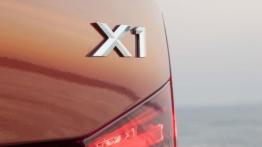 BMW X1 Facelifting - emblemat