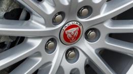 Jaguar XE 2.0d Ammonite Grey (2015) - koło