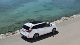 Toyota Auris II Hybrid Touring Sports (2013) - widok z góry