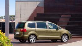 Seat Alhambra 2011 - prawy bok