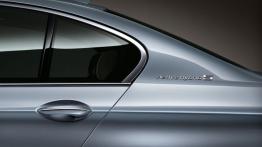 BMW serii 5 ActiveHybrid - emblemat boczny