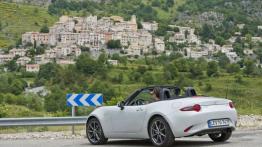 Mazda MX-5 IV White (2015) - widok z tyłu