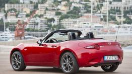 Mazda MX-5 IV Soul Red (2015) - widok z tyłu