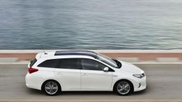 Toyota Auris II Hybrid Touring Sports (2013) - widok z góry