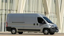 Fiat Ducato III Facelifting Furgon (2014) - prawy bok