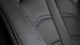 Chrysler 200S (2015) - fotel pasażera, widok z przodu