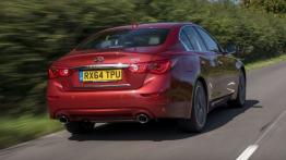 Infiniti Q50 2.0 Turbo (2014) - widok z tyłu