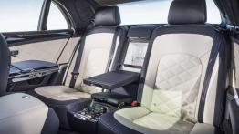 Bentley Mulsanne Speed (2015) - tylna kanapa