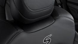 Chrysler 200S (2015) - zagłówek na fotelu pasażera, widok z przodu