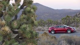 Cadillac ELR - prawy bok