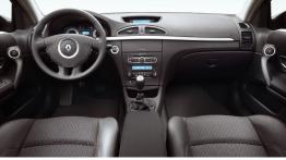 Renault Laguna III - pełny panel przedni