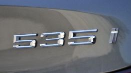 BMW serii 5 Gran Turismo F07 Facelifting (2014) - emblemat