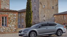 Skoda Superb III (2015) - lewy bok