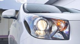 Toyota iQ - widok z przodu