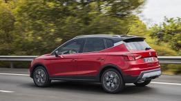 Seat Arona (2017) - lewy bok