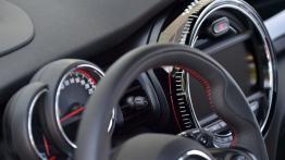 Mini John Cooper Works 2015 - deska rozdzielcza
