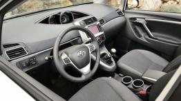 Toyota Verso Facelifting - pełny panel przedni
